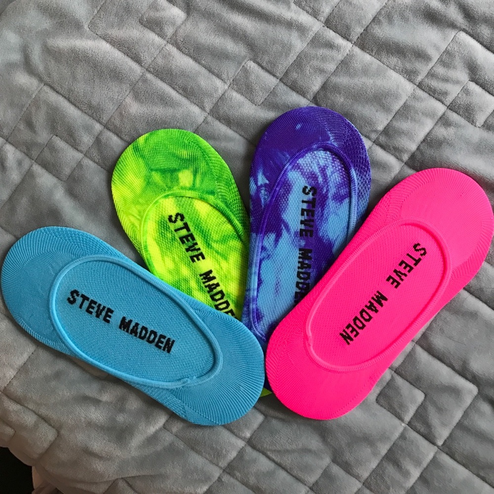 Steve Madden footies