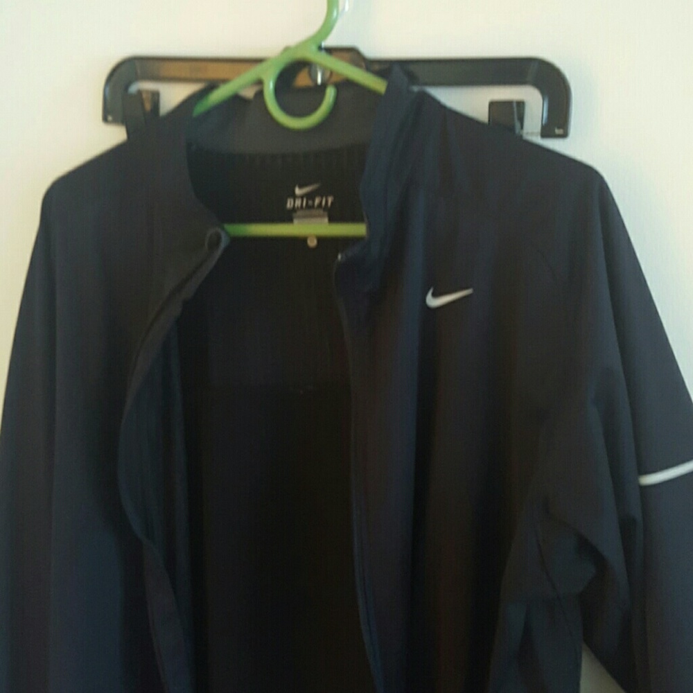 Nike dri fit jacket