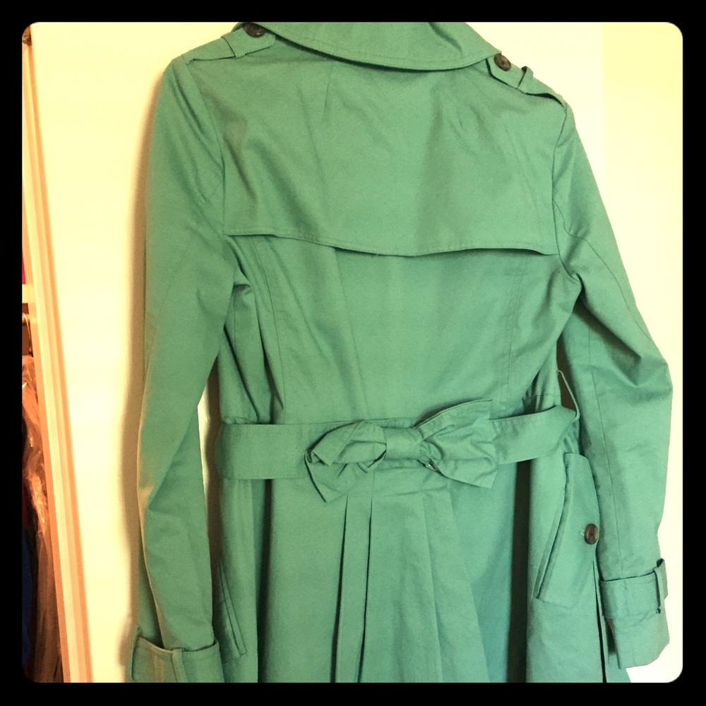 Turquoise trench
