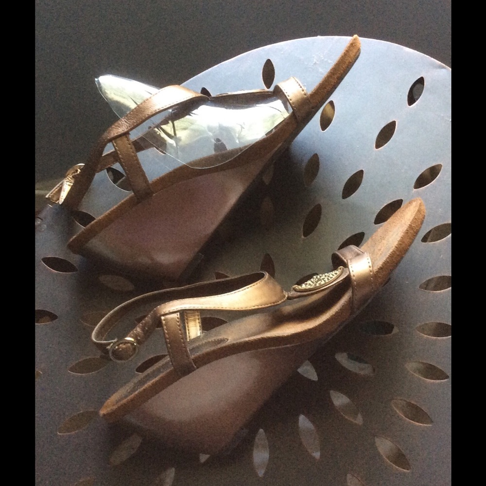 Sandals - Picture 4 of 4