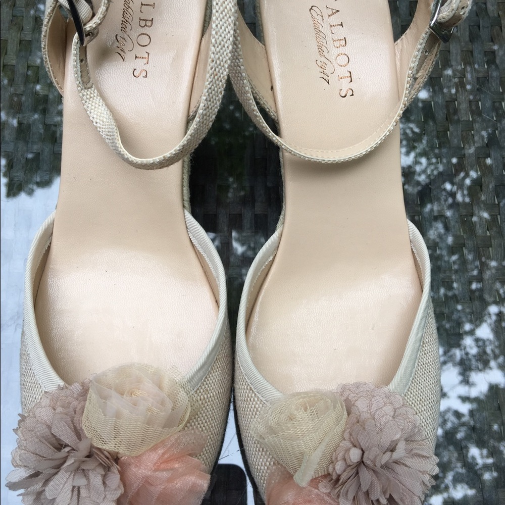 💕Cream wedge heeled espadrilles NWT