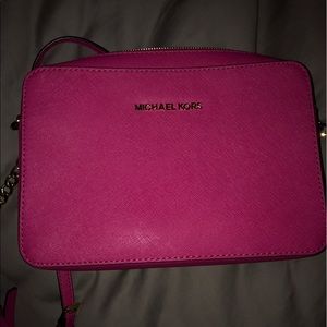 Michael kors crossbody