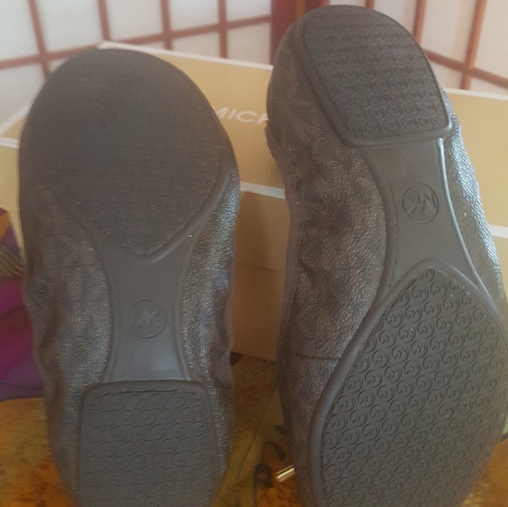 Michael Kors MK City Ballet Flats - Picture 2 of 3