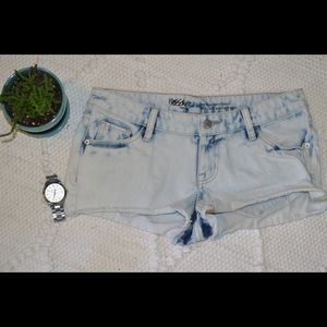 MOSSIMO low rise short short!