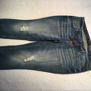 Vigoss cropped distressed jeans