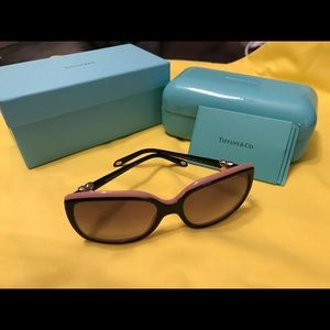 Tiffany & Co Oversized Sunglasses TF4076