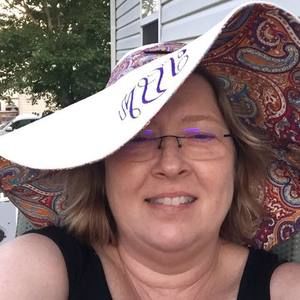 Meet your Posher, Tina