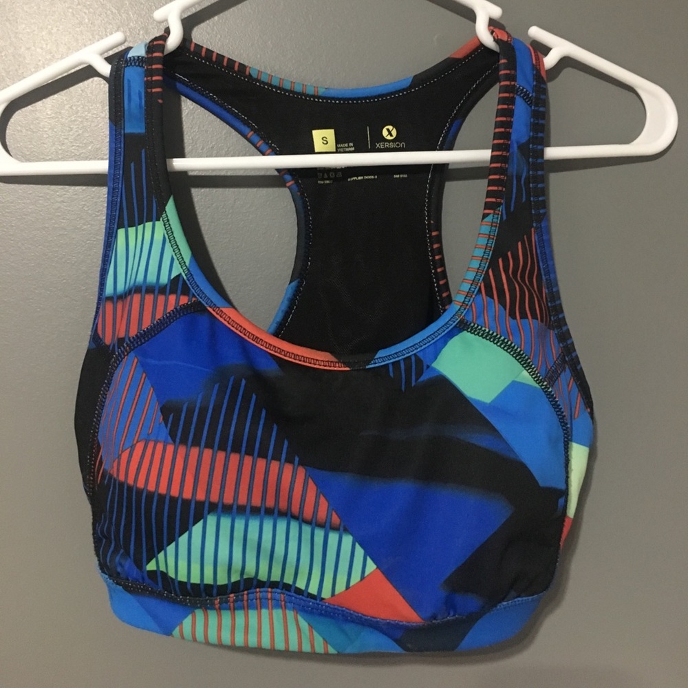 XERSION sports bra