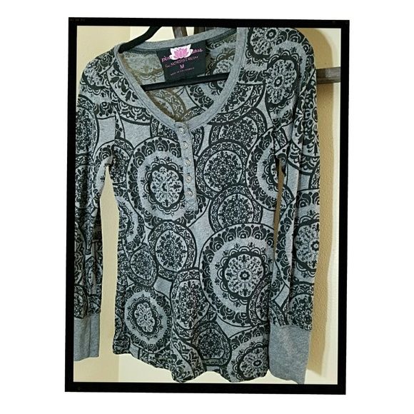 Pink Lotus thin work out shirt.......size M - Picture 1 of 2