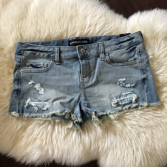 low rise cut off shorts
