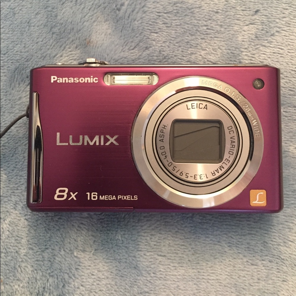 LUMIX Camera! In perfect working condition.