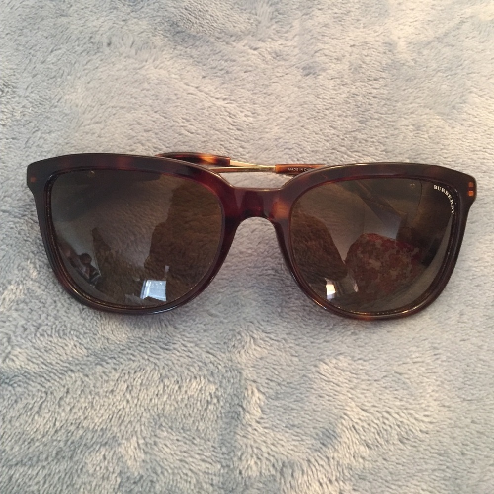 Burberry sunglasses!
