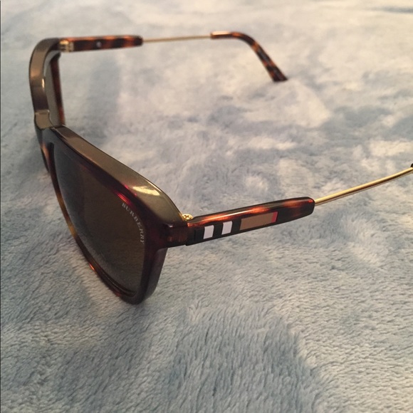 Burberry sunglasses! - Picture 2 of 5