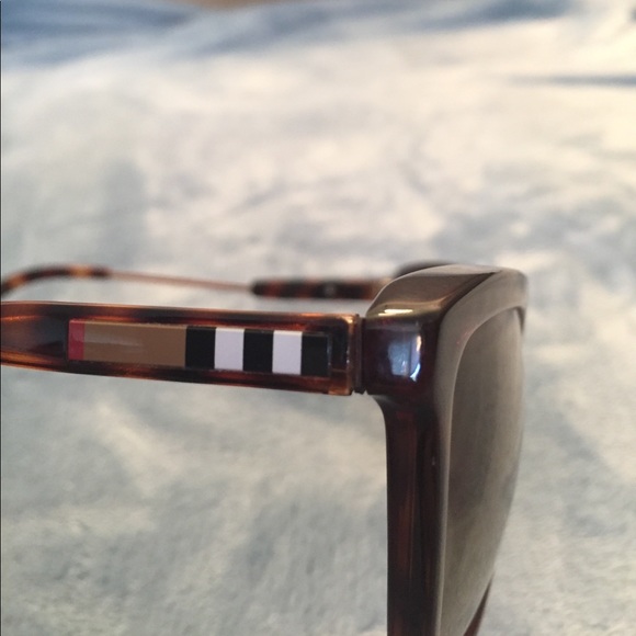 Burberry sunglasses! - Picture 3 of 5