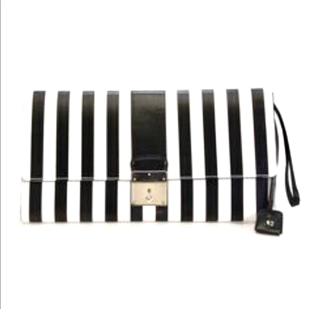 Marc Jacobs The Prisoner's Skunk Clutch in Black - Picture 7 of 8