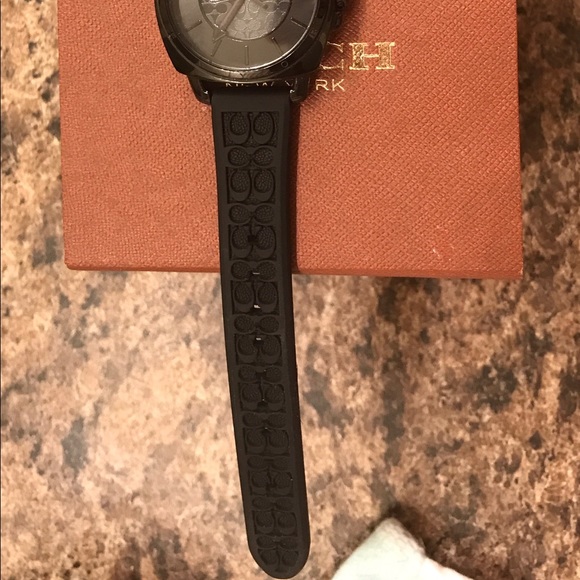 Watch - Picture 3 of 4