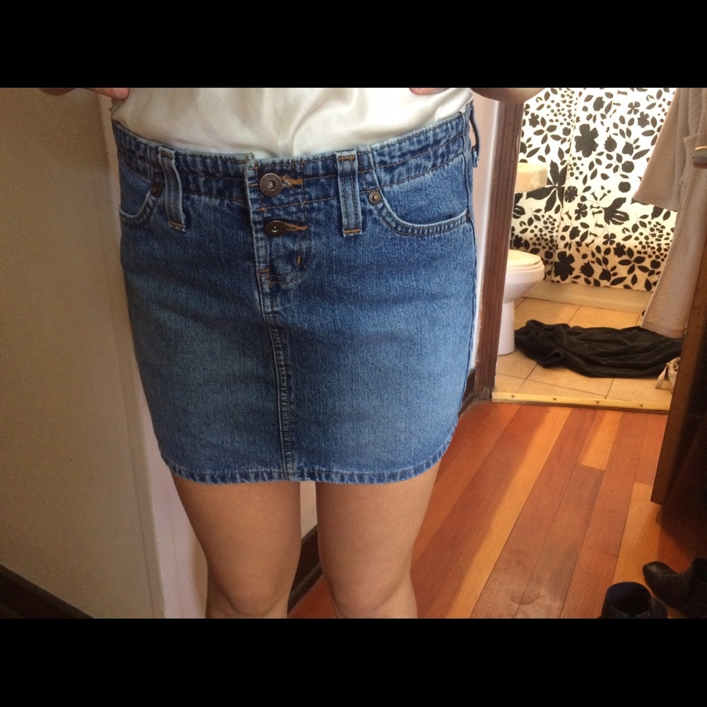 L.E.I. jean skirt
