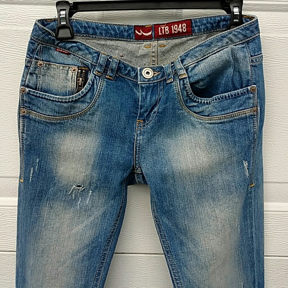 W27 L32 jeans NWOT DISTRESSED DETAIL - Picture 2 of 6