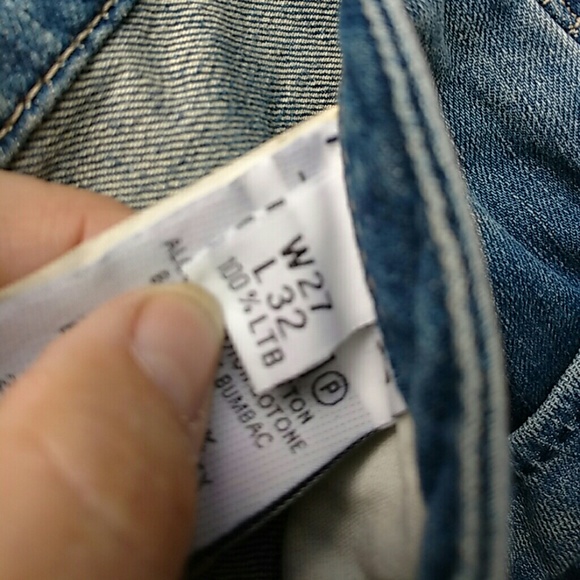 W27 L32 jeans NWOT DISTRESSED DETAIL - Picture 6 of 6