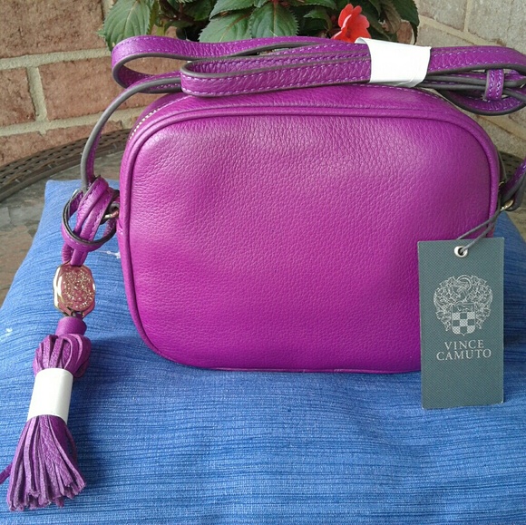 Vince Camuto Fuchsia/Berry cross body bag - Picture 4 of 7