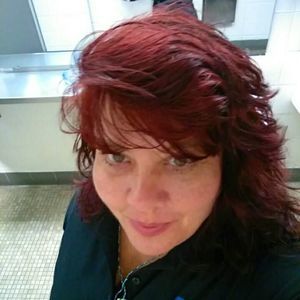 Meet your Posher, Raquel