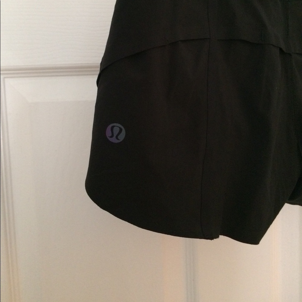 Lululemon shorts - Picture 3 of 4