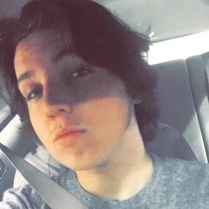 Meet your Posher, Devin