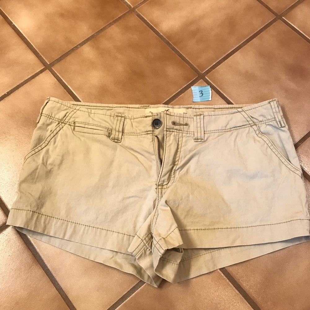 Hollister NWOT Chino Shorts - Low Rise