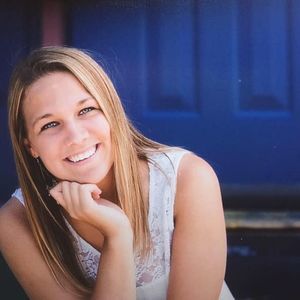 Meet your Posher, Kayla