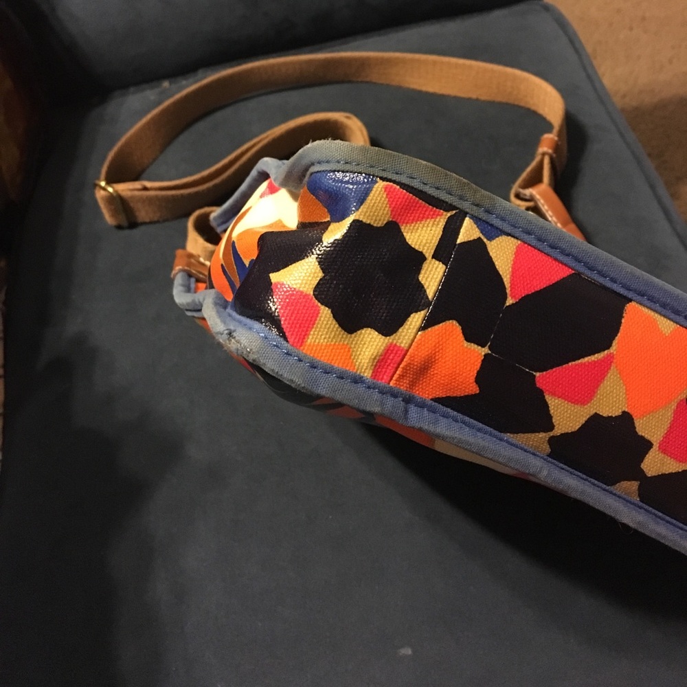 Fossil Key-Per Crossbody - Picture 4 of 5