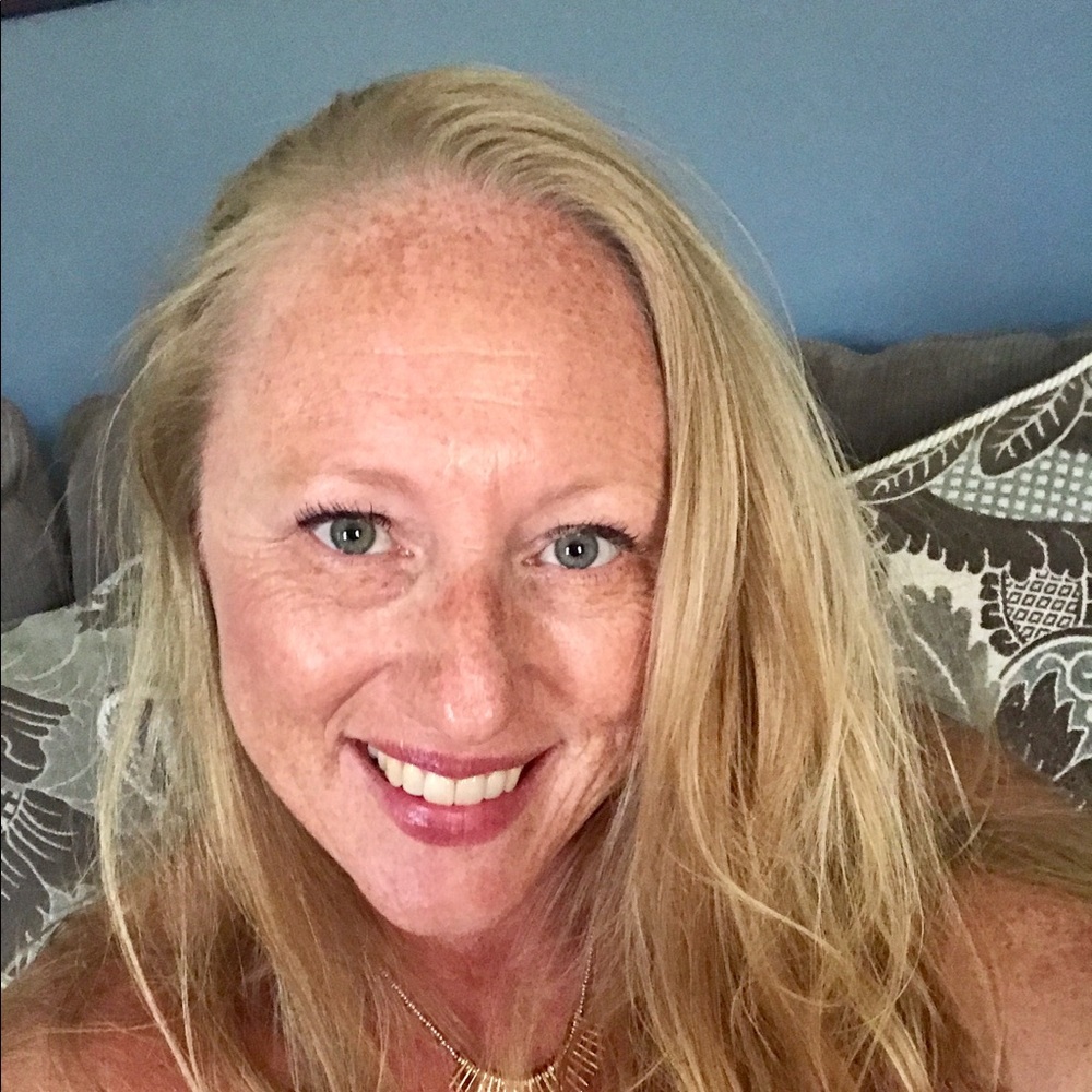 Meet your Posher, Jennifer