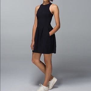 Limited edition Lululemon here to there dress sz 4