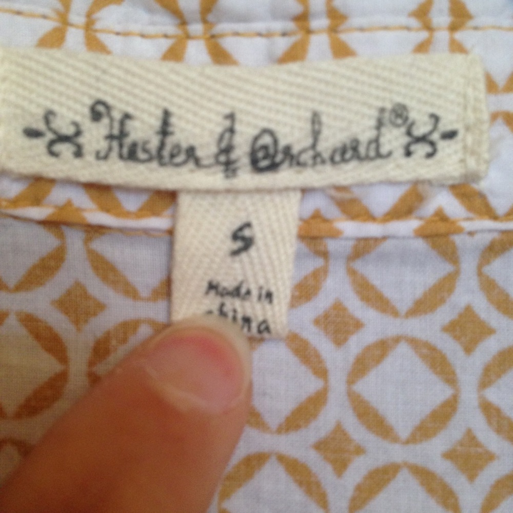 Gold/Yellow button up - Picture 3 of 3