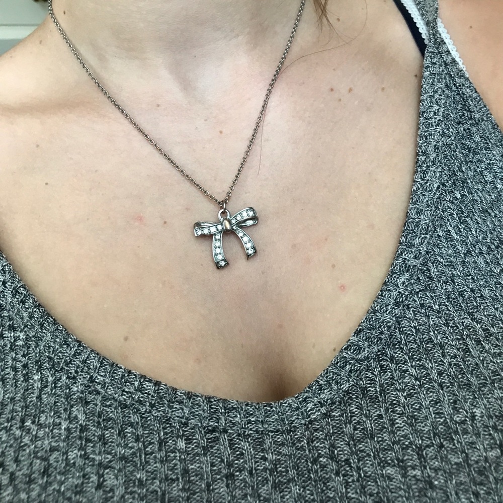 Silver bow-tie necklace