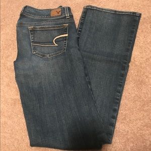 American Eagle 6L Medium Wash Boot Cut Jeans