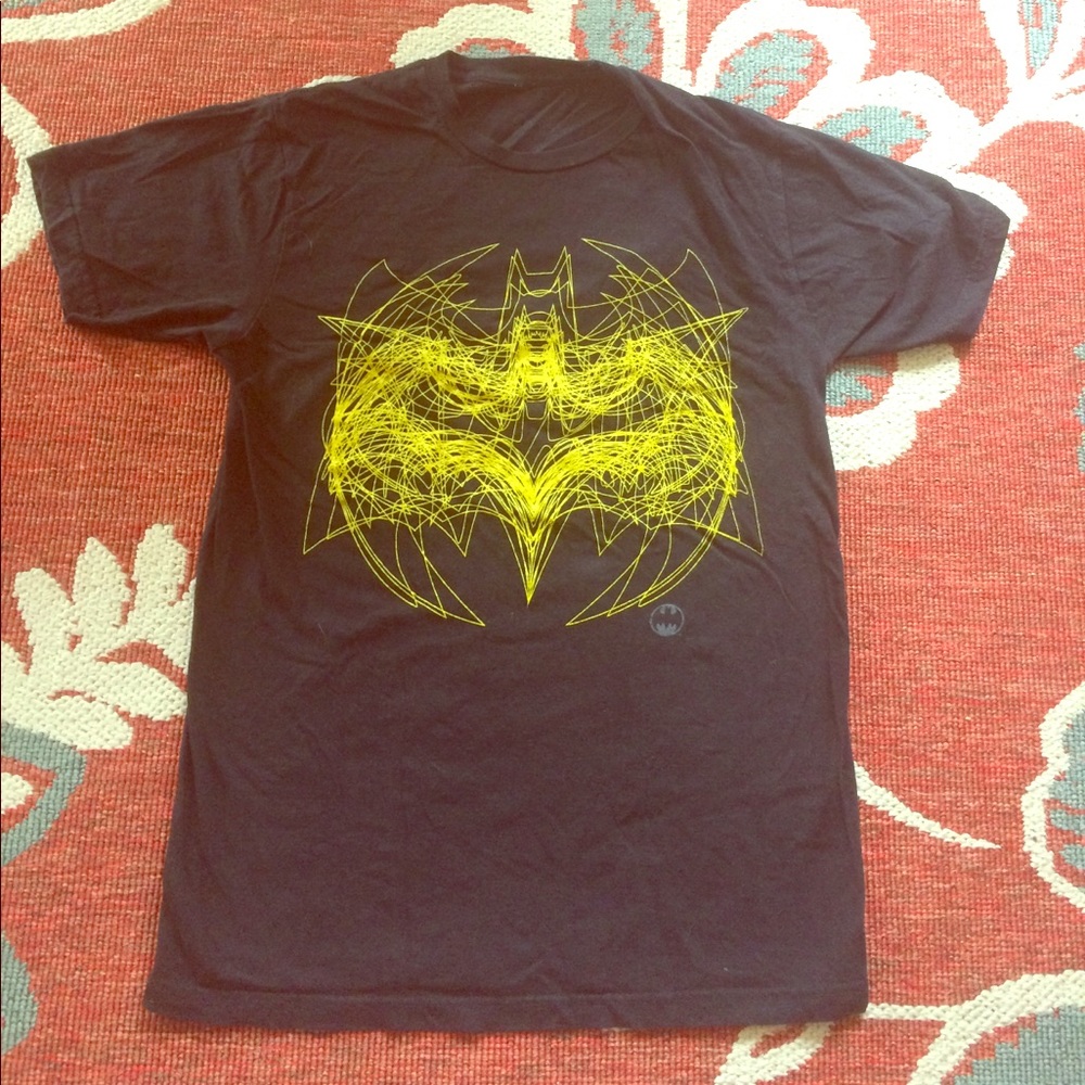 Medium black and yellow Batman T-shirt