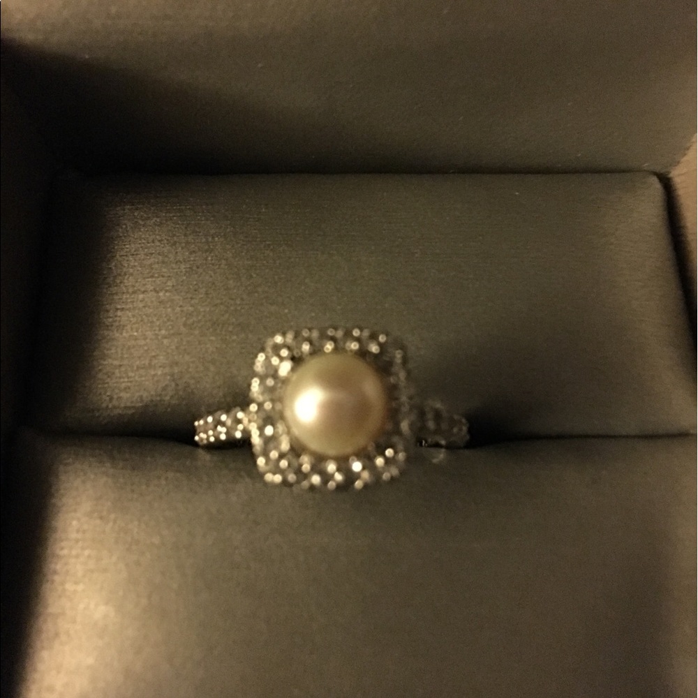 Zales white sapphire and pearl ring