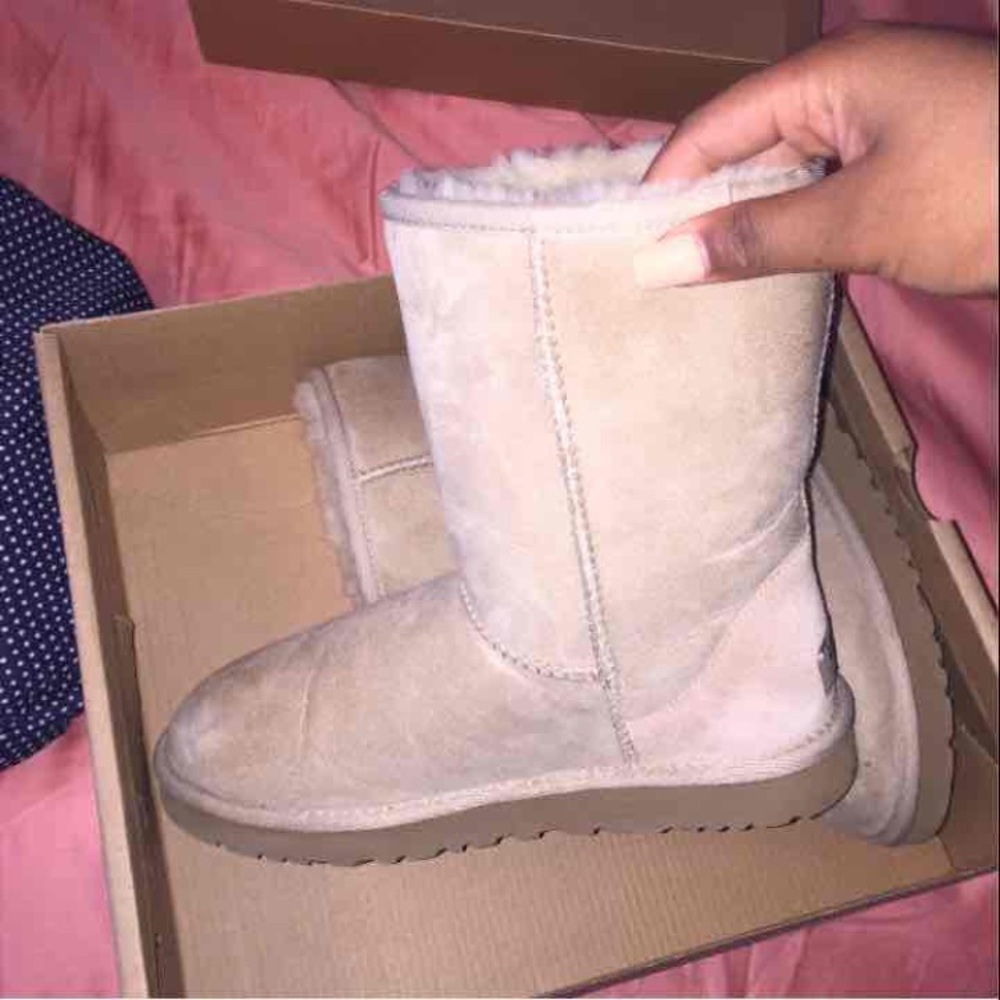 Sand Classic Uggs