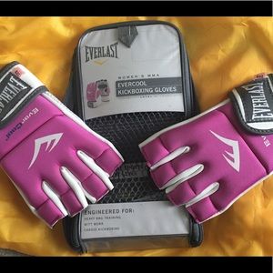 Pink kickboxing gloves