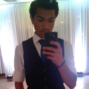 Meet your Posher, Cesar