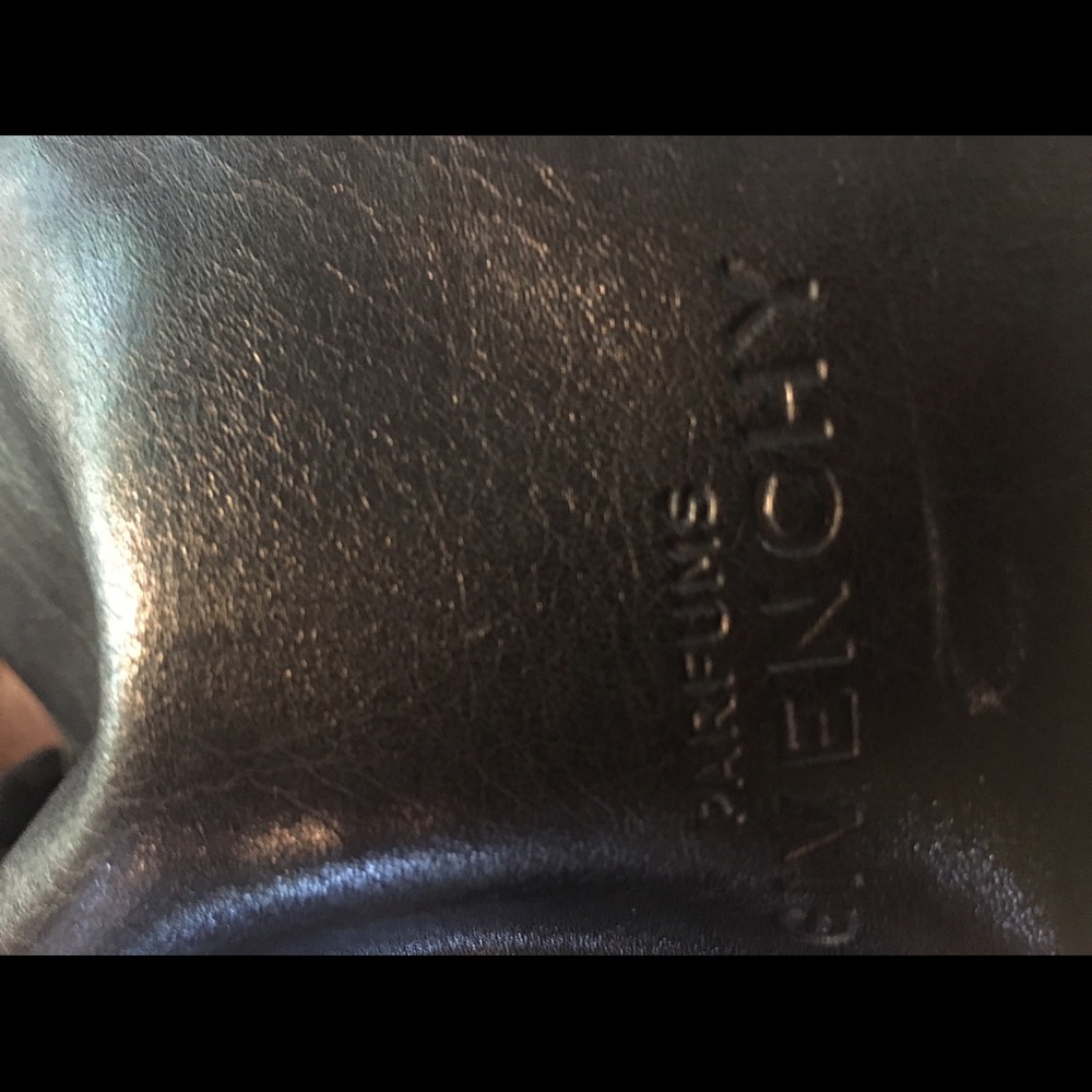 [Givenchy] Authentic Draw String Tote - image 4