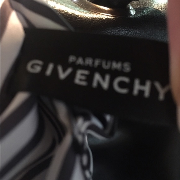 [givenchy] authentic draw string tote - Picture 7 of 7