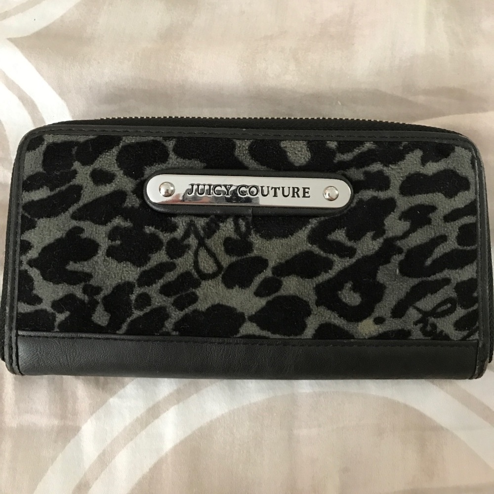 Juicy couture wallet