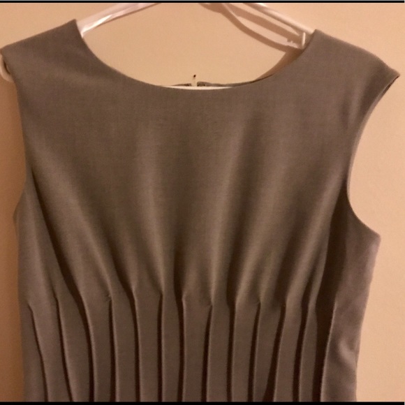 New Directions pleated waist sheath. - Picture 2 of 4