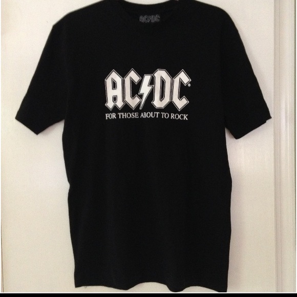 Other - AC⚡️DC lincensed T