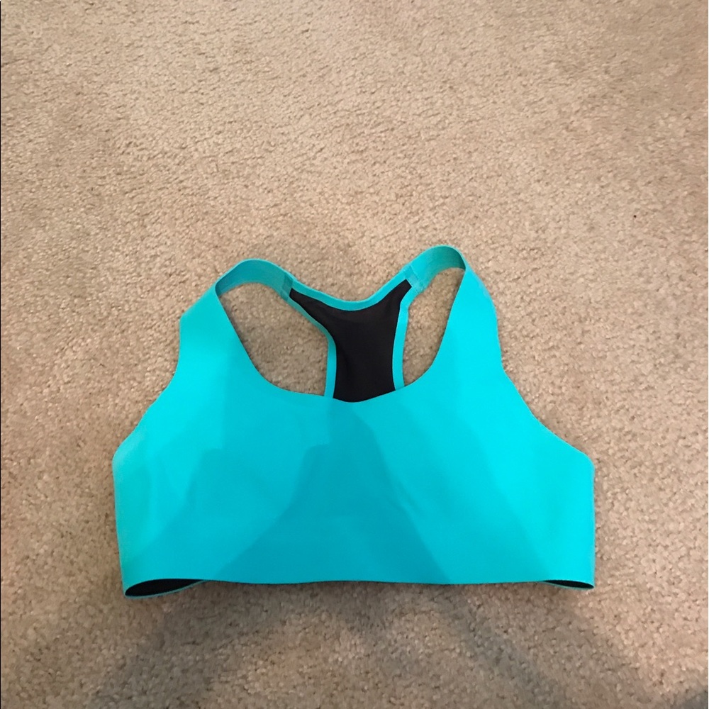 Lululemon sports bra size 34B