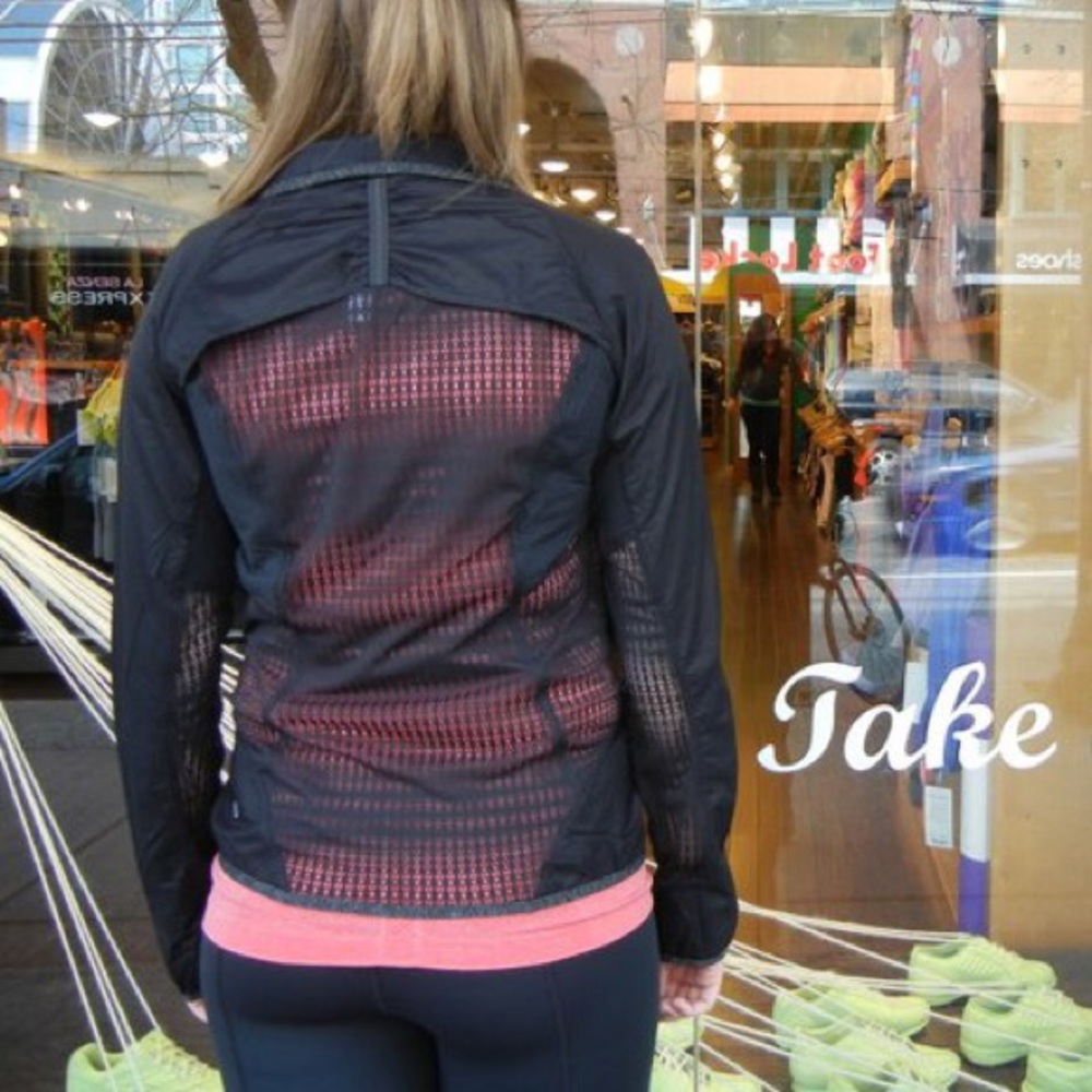 Lululemon mind over matter jacket