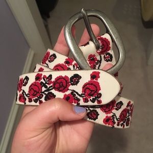 Lucky Brand roses belt
