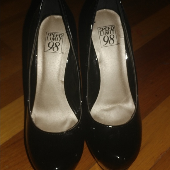 Speed limit 98 heels - Picture 1 of 2