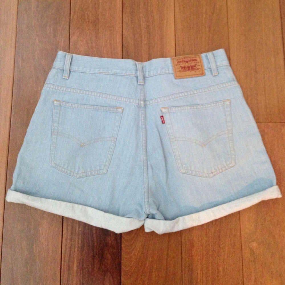 Levi Jean Shorts